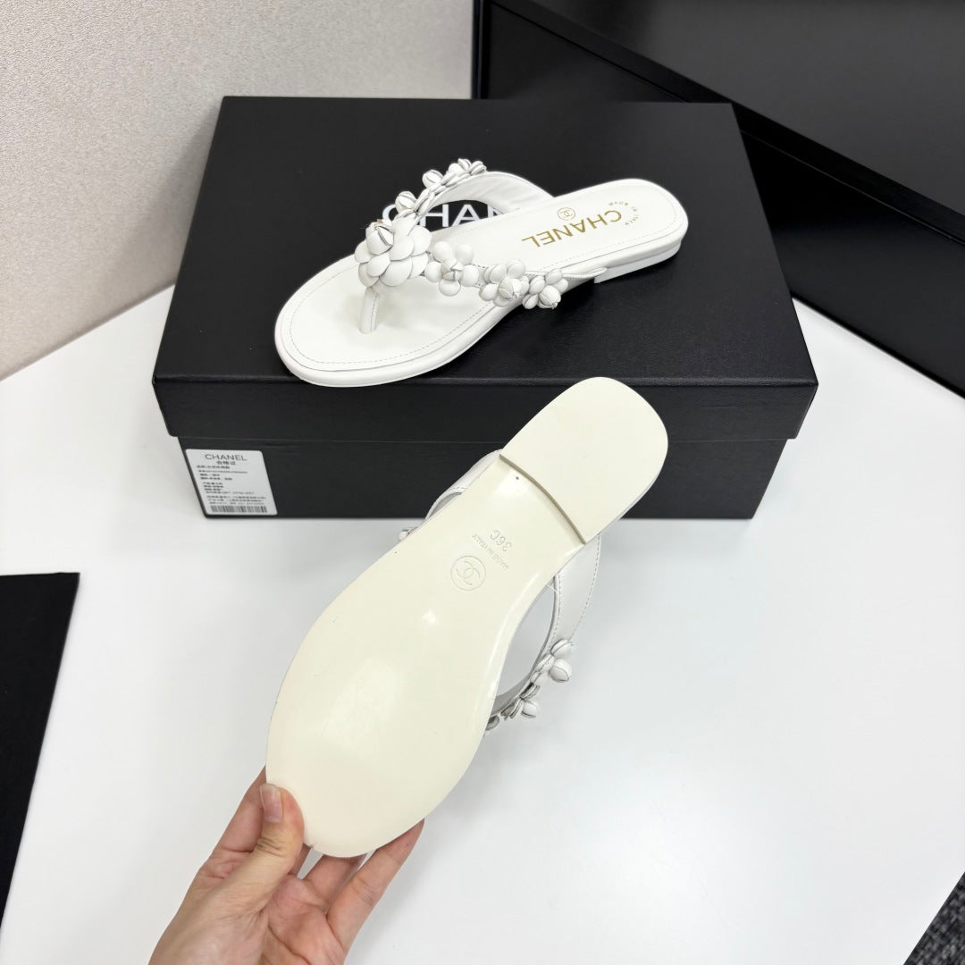 CHL Slippers 2 Color's