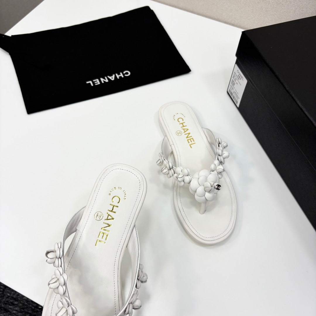 CHL Slippers 2 Color's