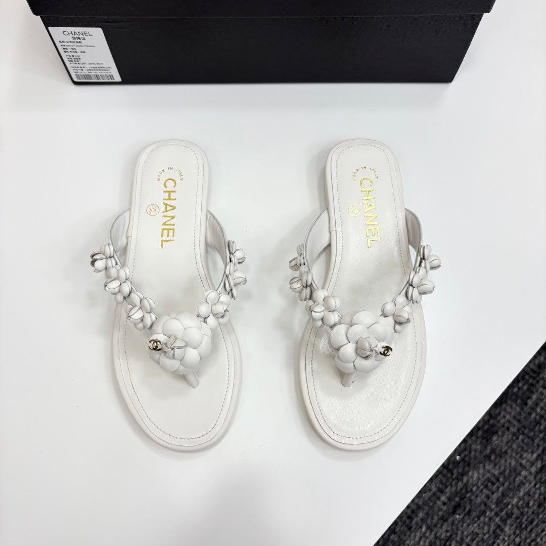 CHL Slippers 2 Color's