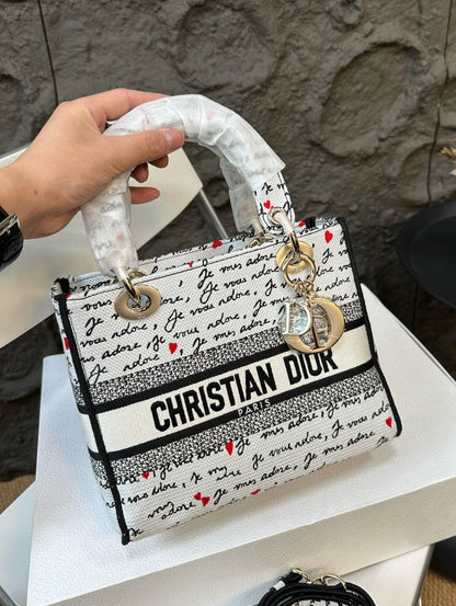 CHD  D -lite Bag  Medium  24 cm