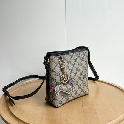 GU Small Bucket Bag  2 Color's 18 cm