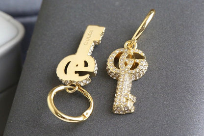 GU  Fashion Earrings
