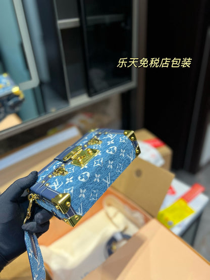 LU Trunk Bag 2 Color 's 19 cm Small