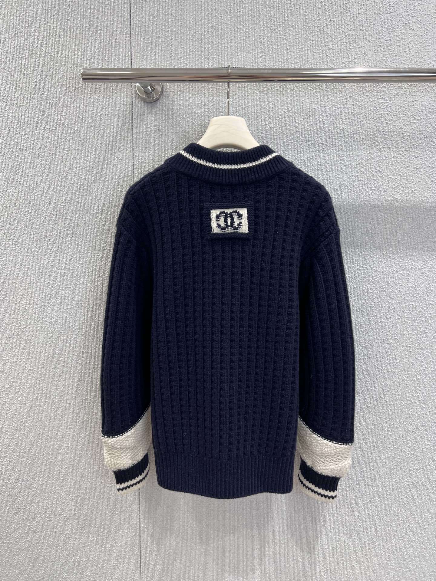 CHL Sweater Woman 2 Color's