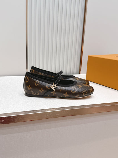 LU Shoes Woman
