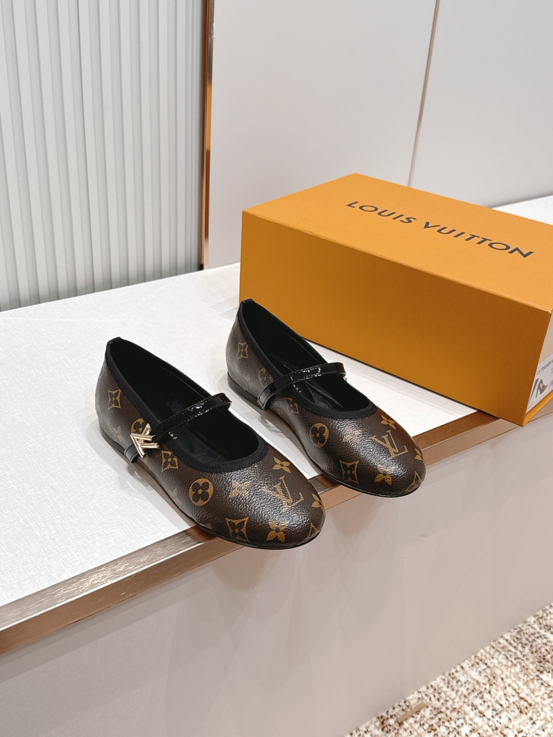 LU Shoes Woman