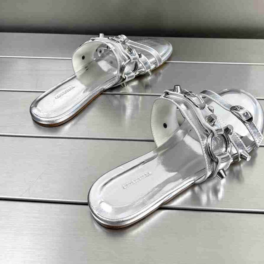 SNBAL  Slippers 2 Color's Woman