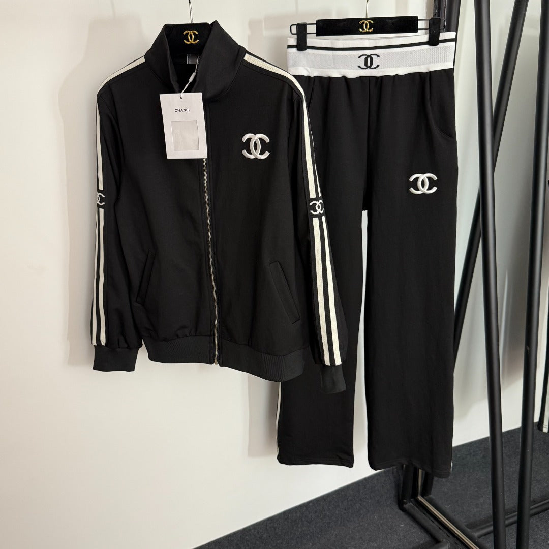 CHL  Sport Suits 2 Color's Woman