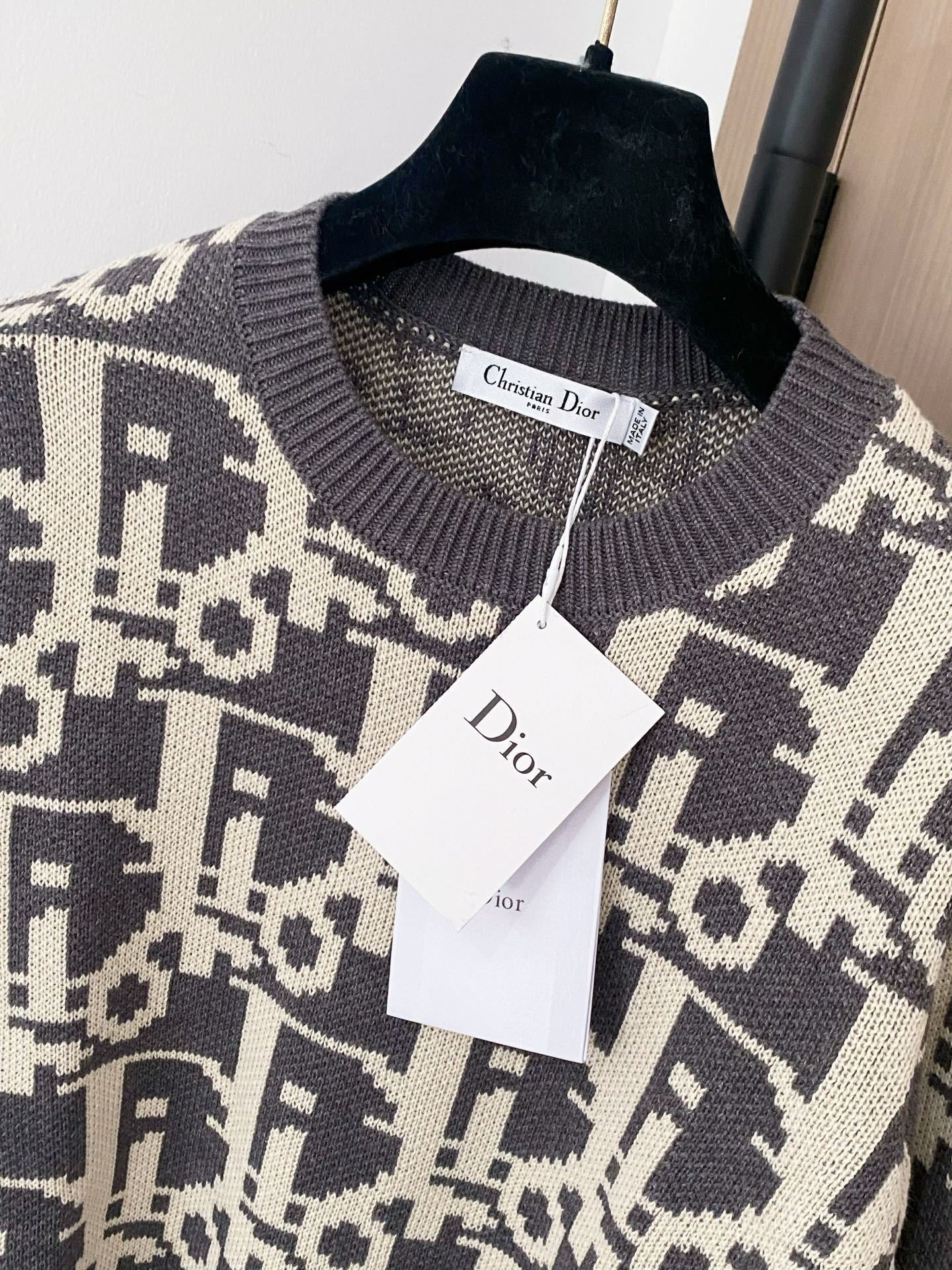 CHD  Sweater Woman