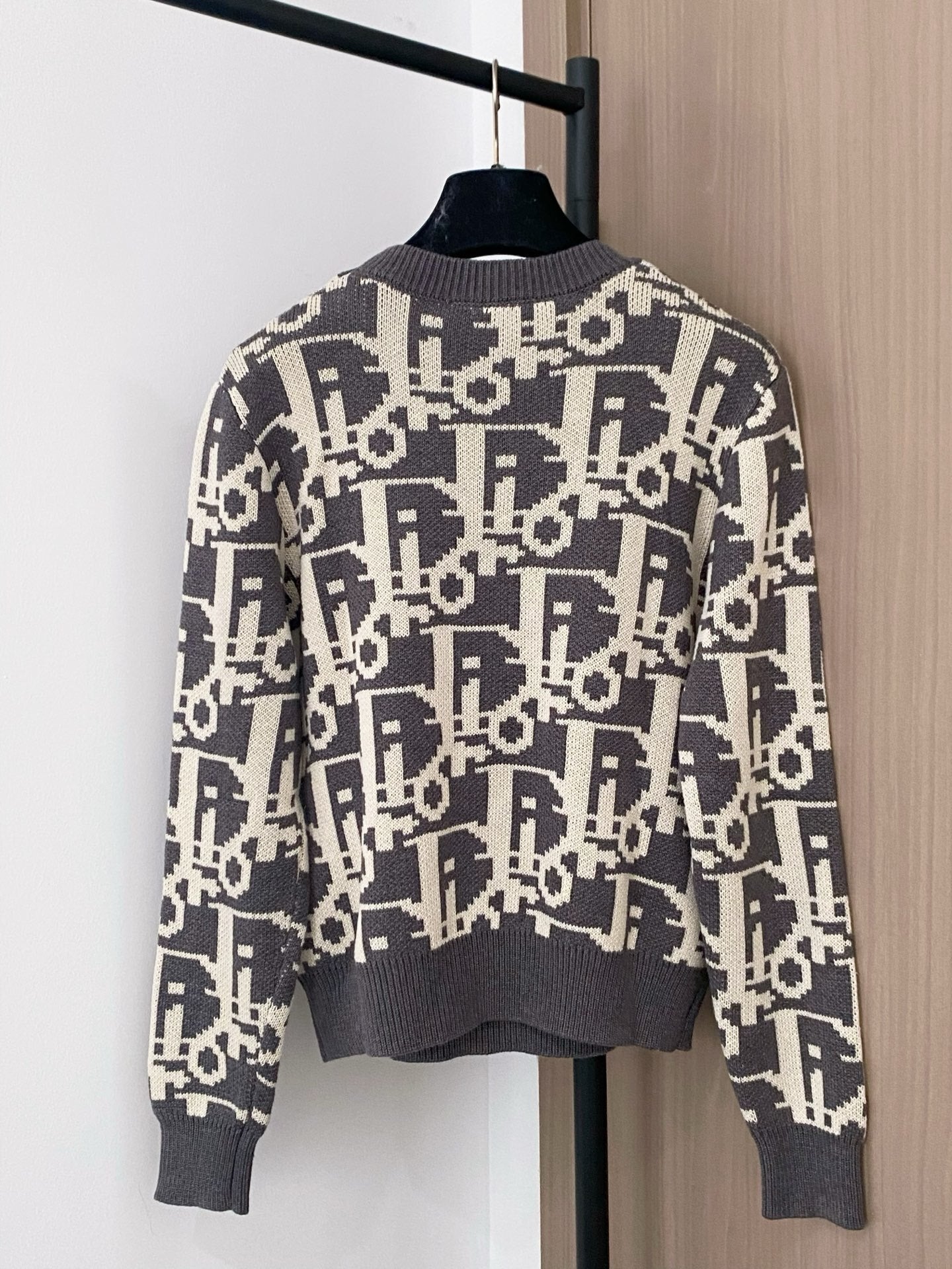 CHD  Sweater Woman