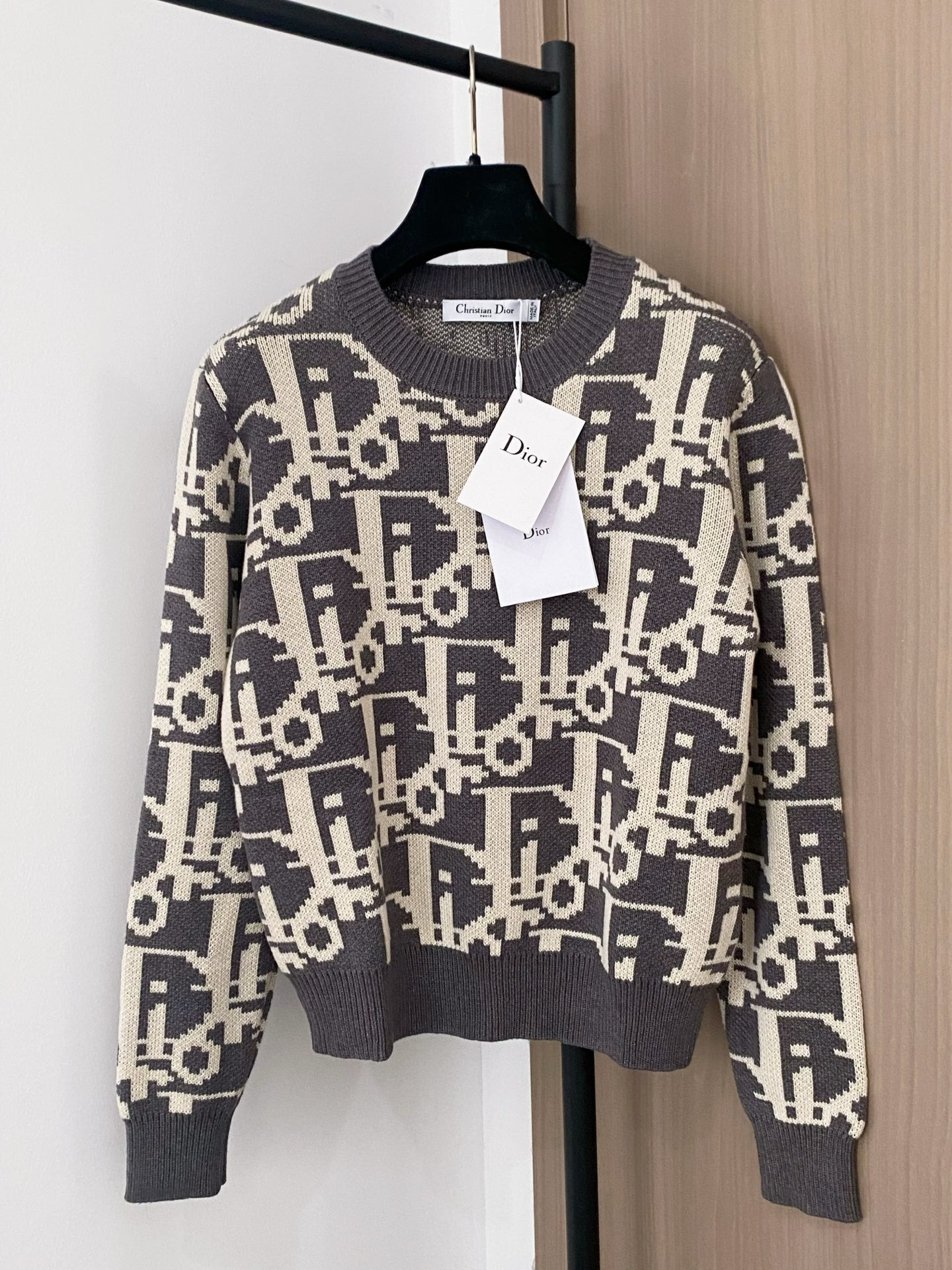 CHD  Sweater Woman