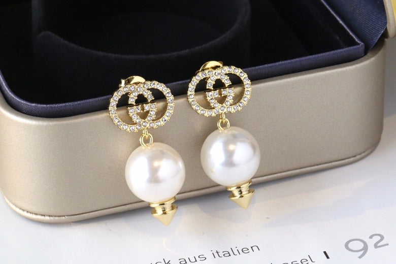 GU  Fashion Earrings
