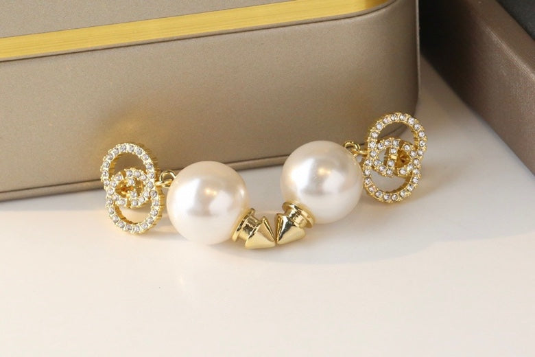 GU  Fashion Earrings