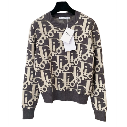 CHD  Sweater Woman