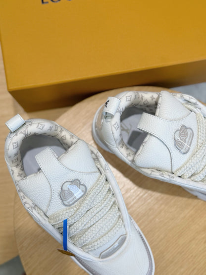 LU Sneakers 2 Color's