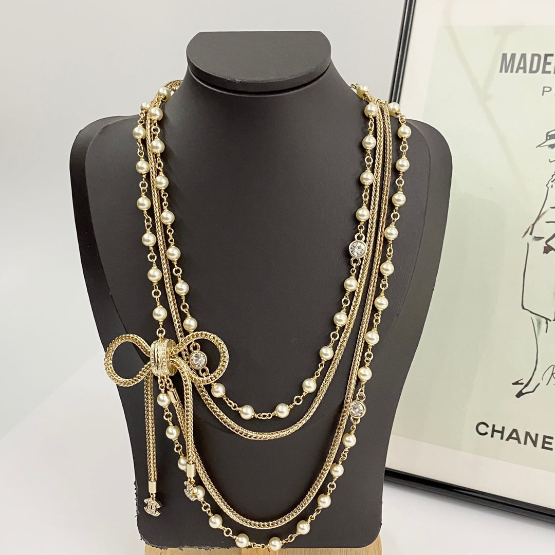 CHL Fashion Necklace