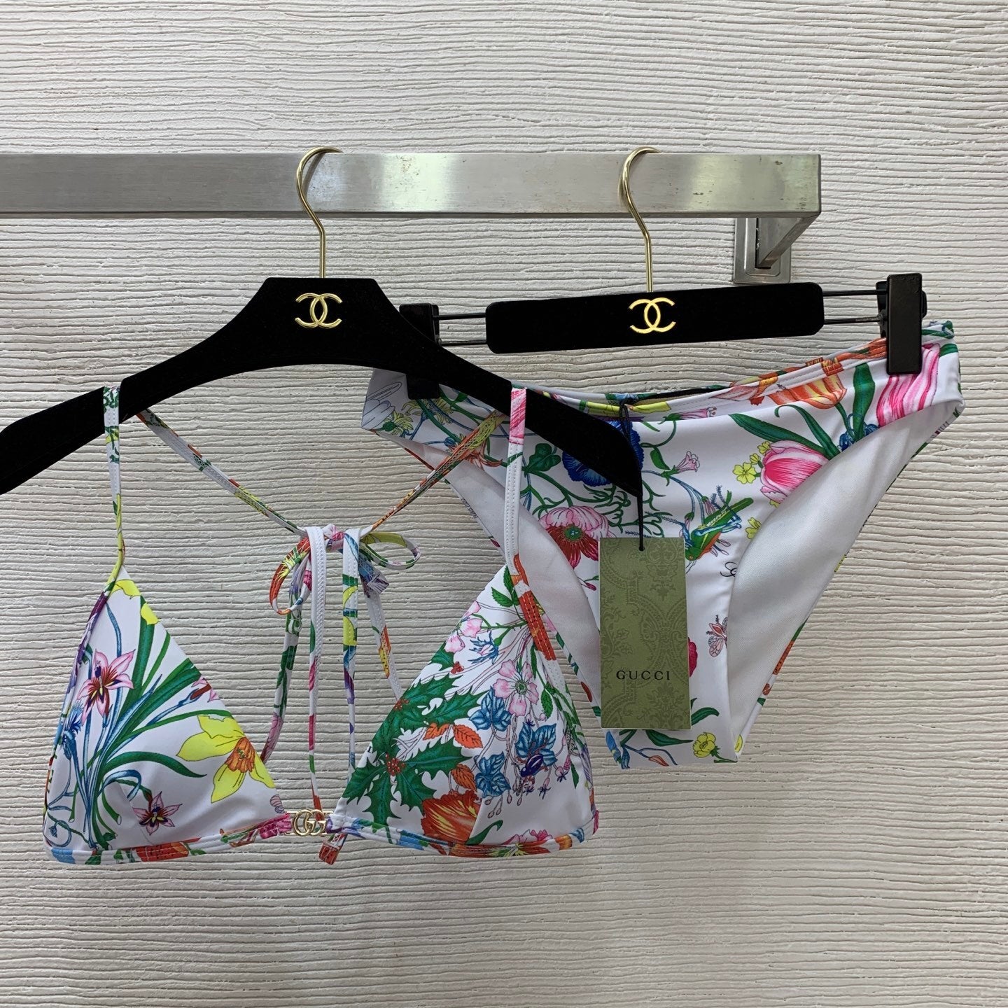 GU Swimsuit Bikini
