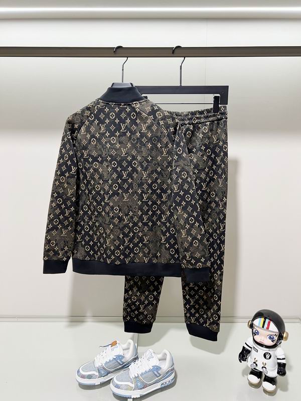 LU Sport Suits   Man