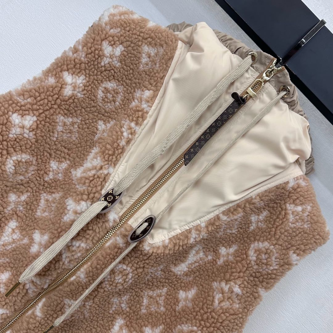 LU Monogram Fleece Hooded Jacket Vest Woman
