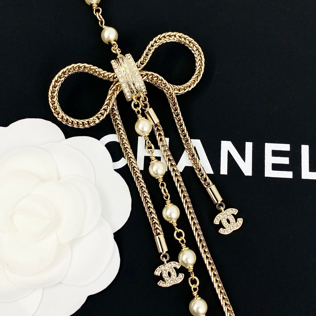 CHL Fashion Necklace