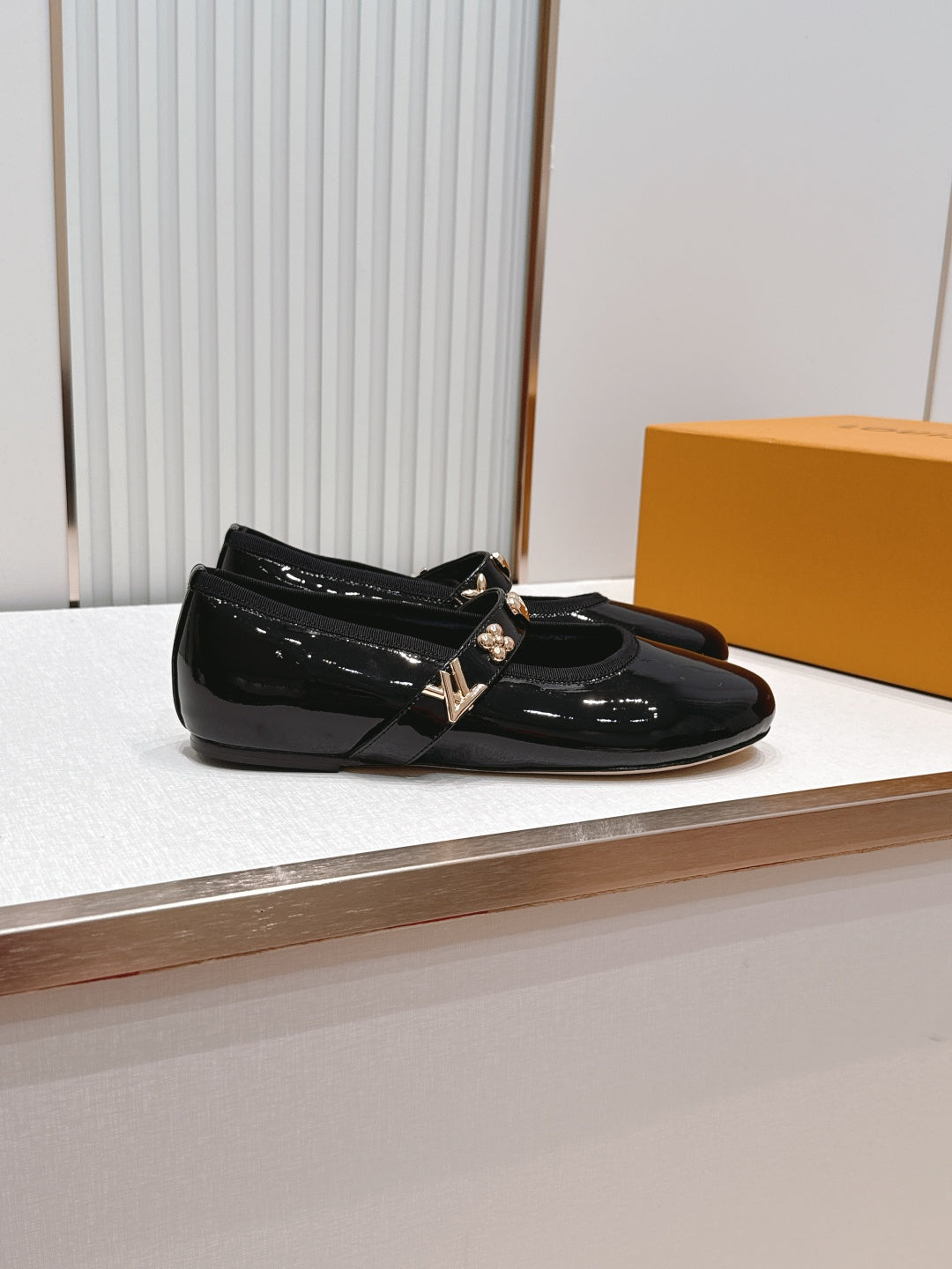 LU Shoes Woman