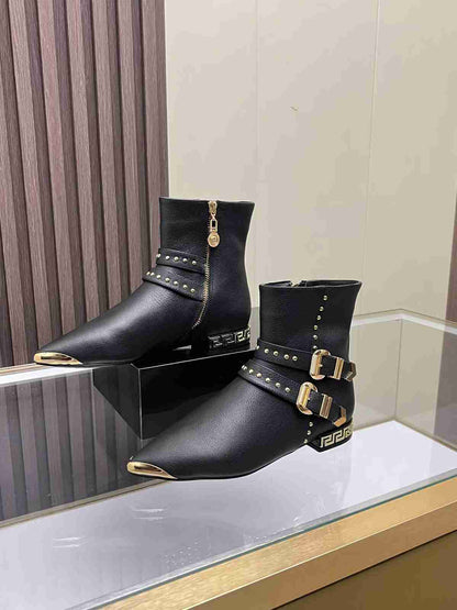 VRC  Woman Boots