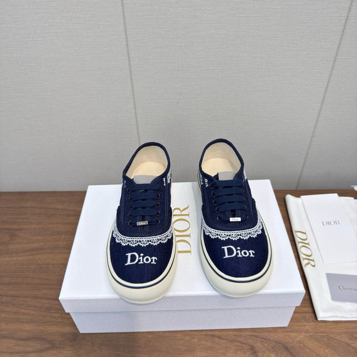 CHD Sneakers Woman