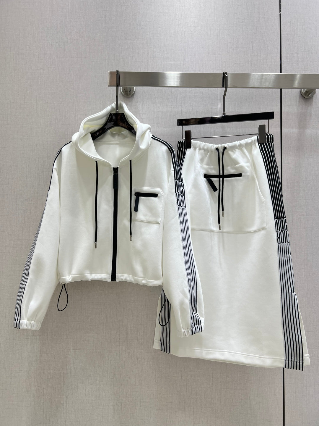 CHD  Sport Suits  Woman skirt 2 Color's Limited