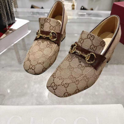 GU Woman Shoes 42