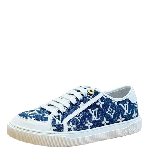 LU  Sneakers