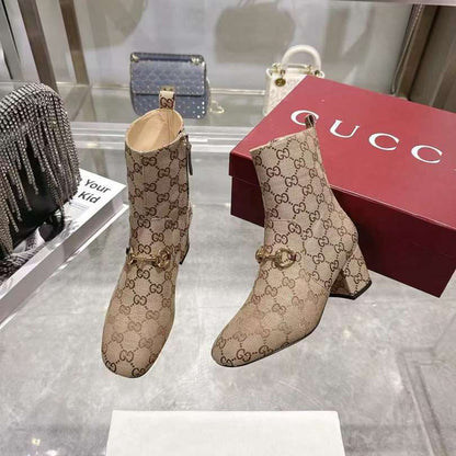 GU Woman Boots 42
