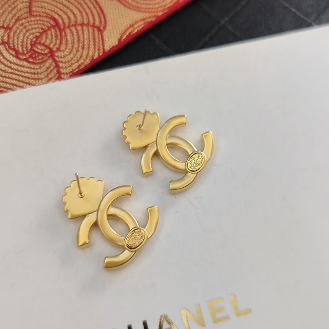 C H L Fashion earrings  SALE-min order required