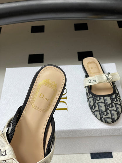 CHD  Mule  slippers Woman
