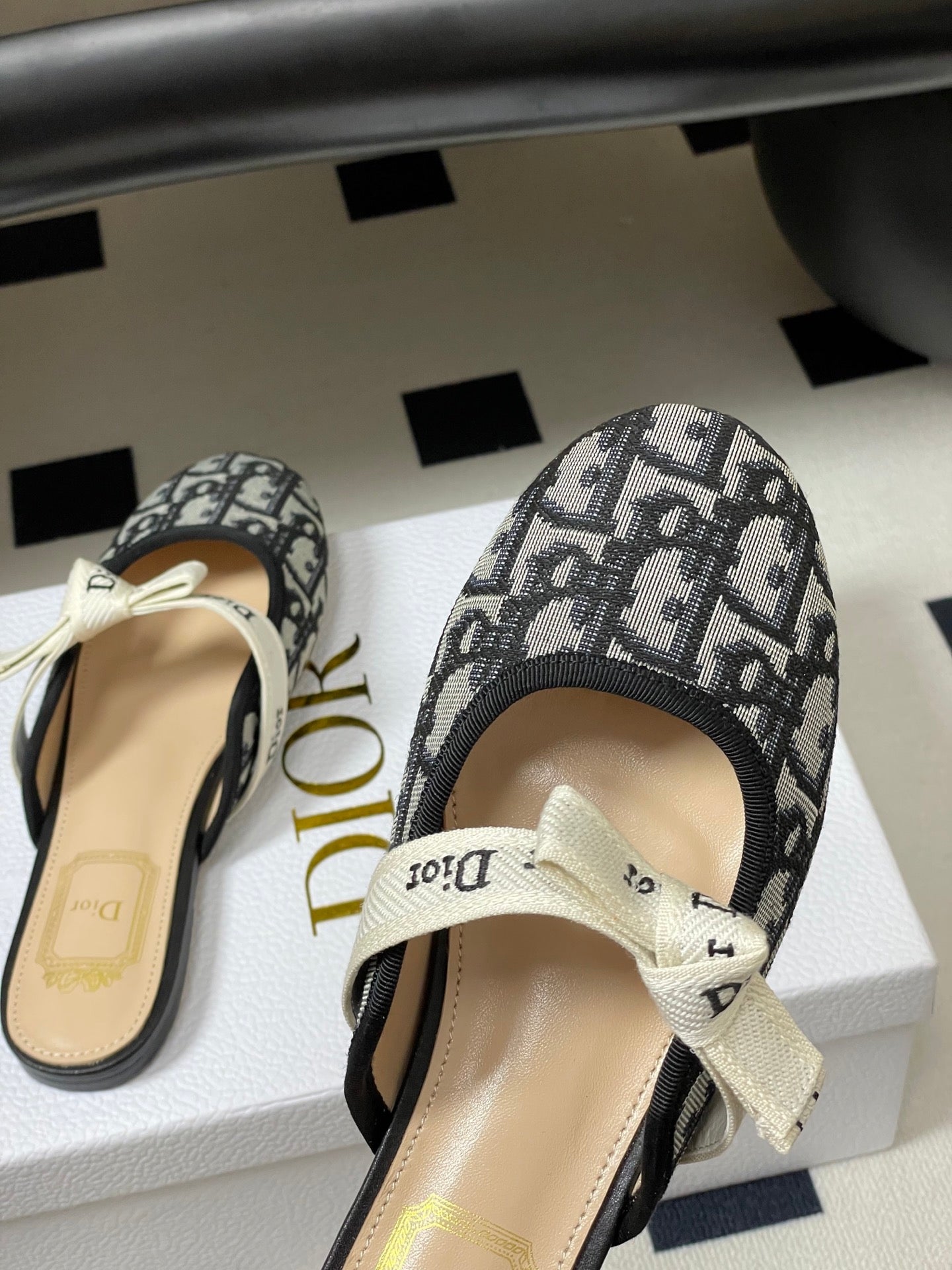 CHD  Mule  slippers Woman