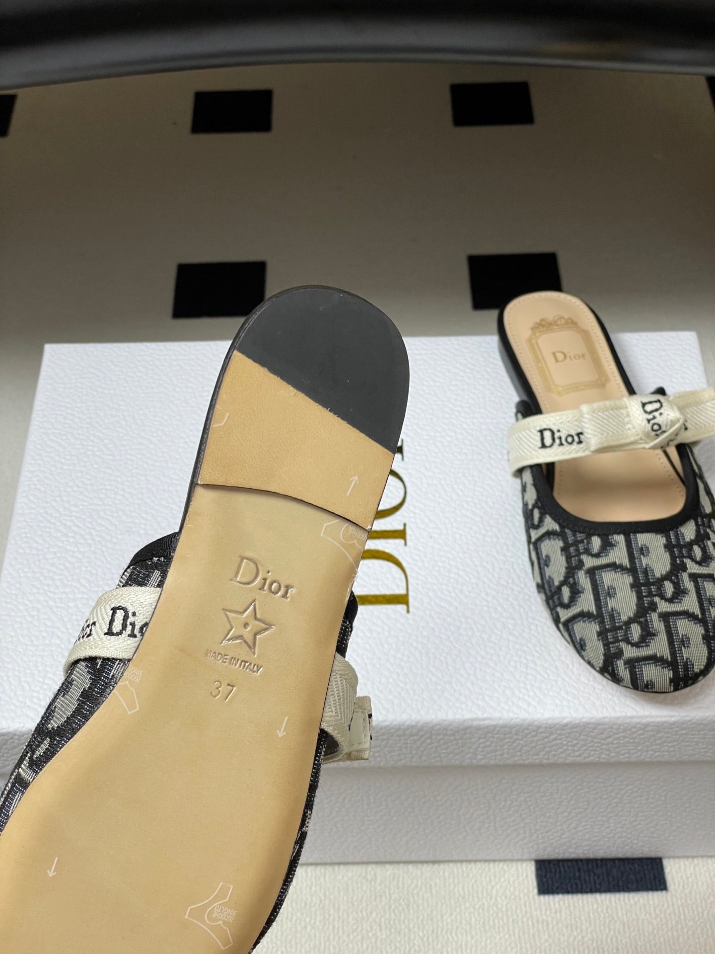 CHD  Mule  slippers Woman