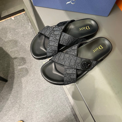 CHD Slippers   Man