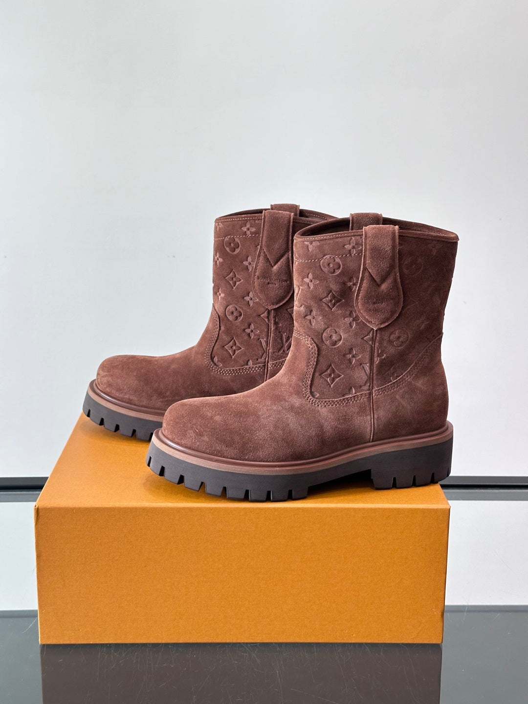 LU Man Cowboy Boots  Man 2 Color's 46