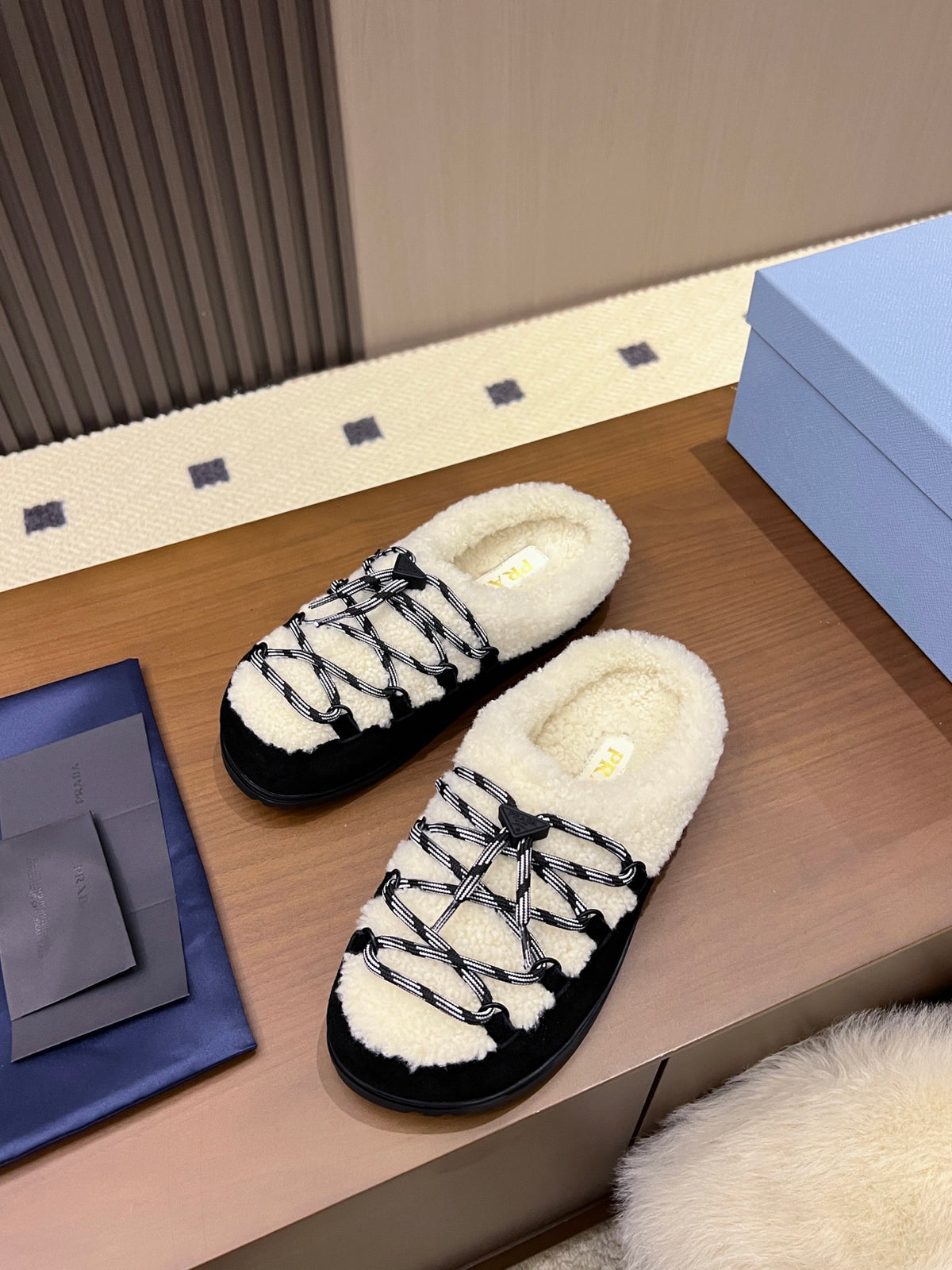PRD Mule Shearling sandal 3 Color's