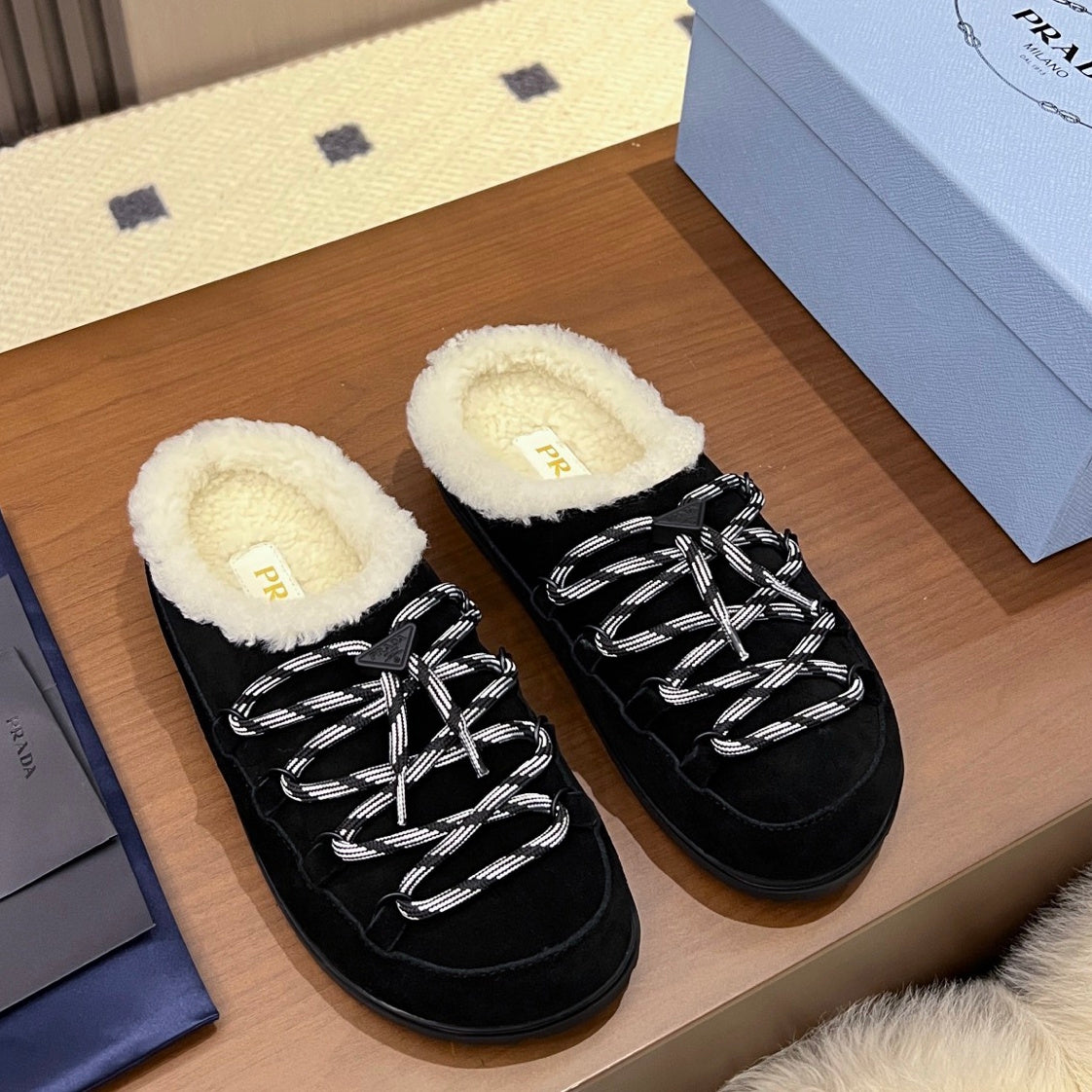 PRD Mule Shearling sandal 3 Color's