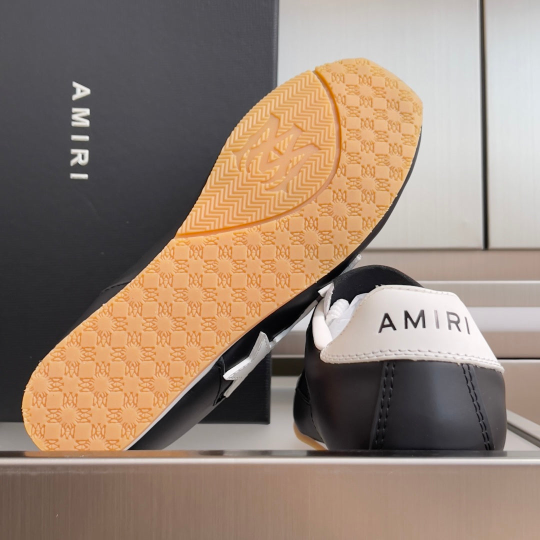 AMR runner  Sneakers