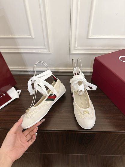 GU Shoes Woman