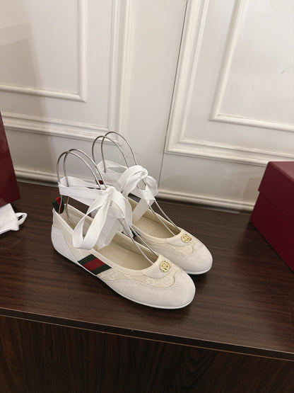 GU Shoes Woman