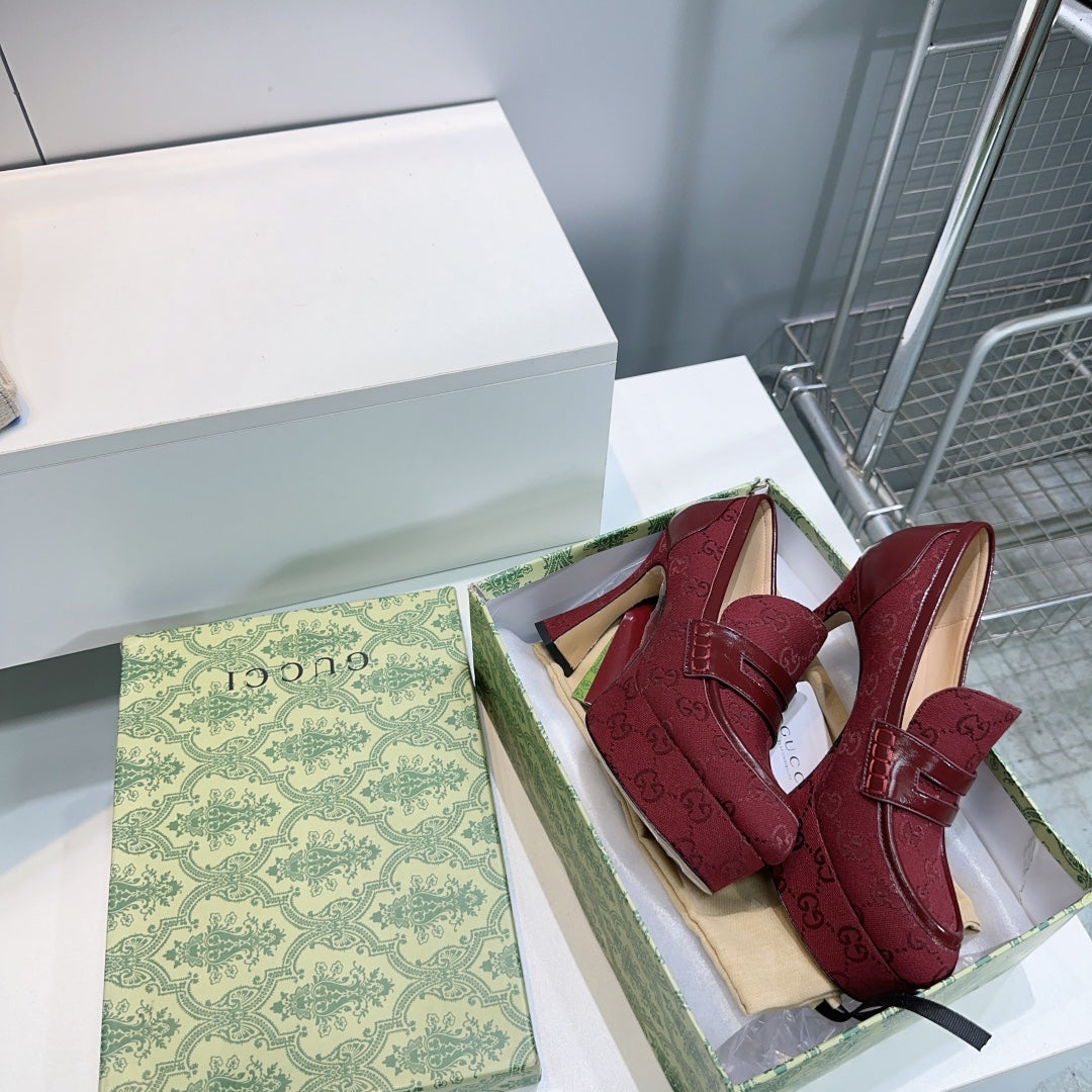 GU Shoes Woman High Heels 2 Color's Monogram Platform