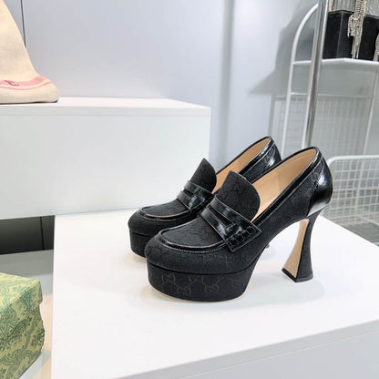 GU Shoes Woman High Heels 2 Color's Monogram Platform