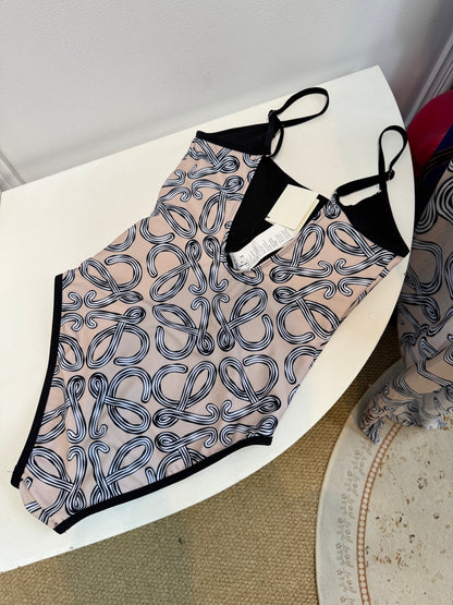 LOEVE Swimsuit Bikini 2 Color's