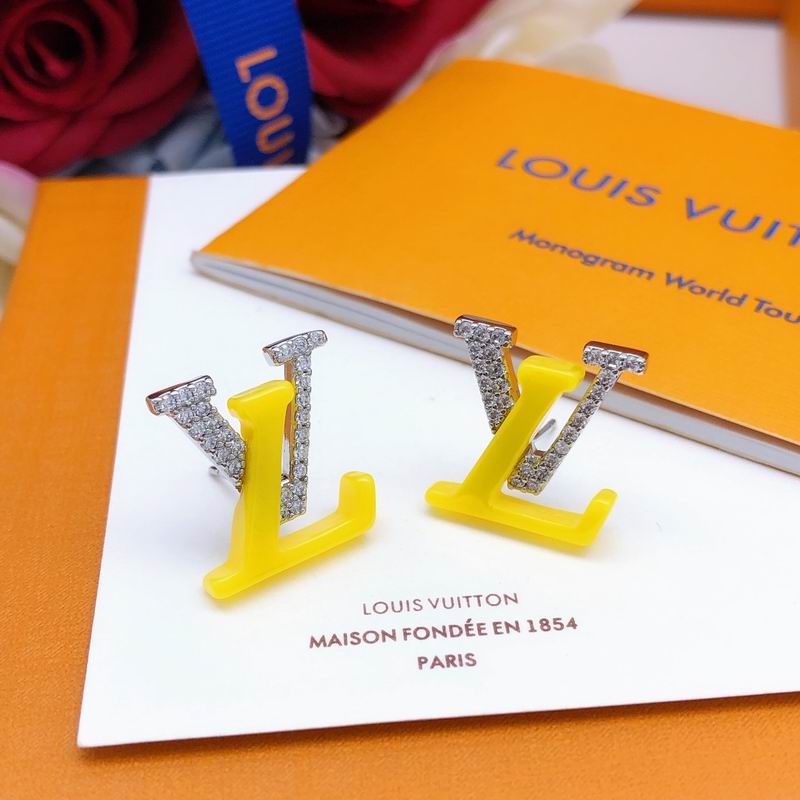 LU Fashion earrings