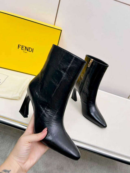 FEN  Arco Woman Boots 2 Color's