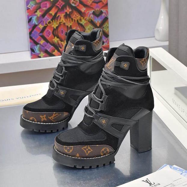 LU  Woman Boots 2 Color's