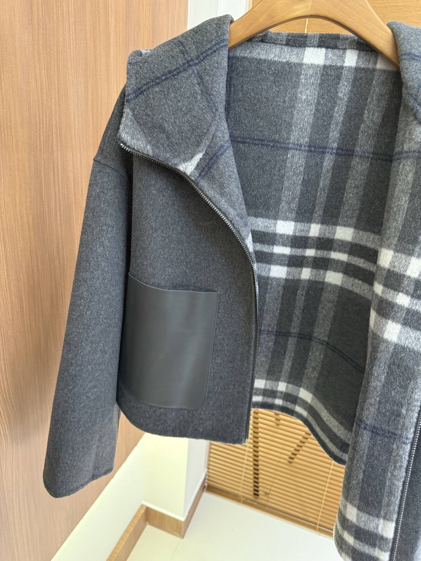 BURRBER Hooded Woman Wool Jacket 2 Color's Limited
