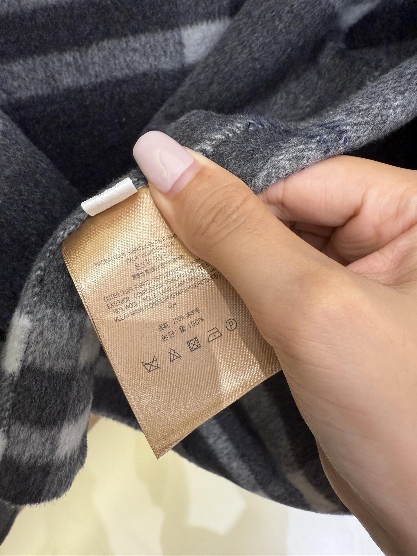 BURRBER Hooded Woman Wool Jacket 2 Color's Limited